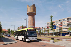 Bus door Den Helder